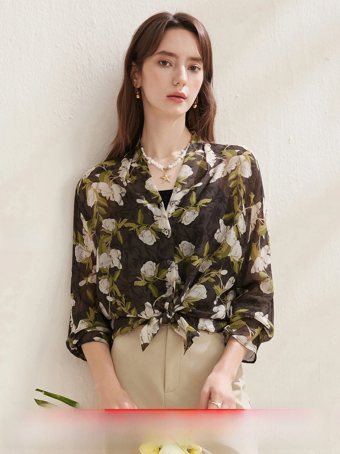 

Zhaojun Spring Summer Silk Shirt Women's Long Sleeve V-neck Printed Georgette Top Comfortable Breathable Straight Cut Blouse