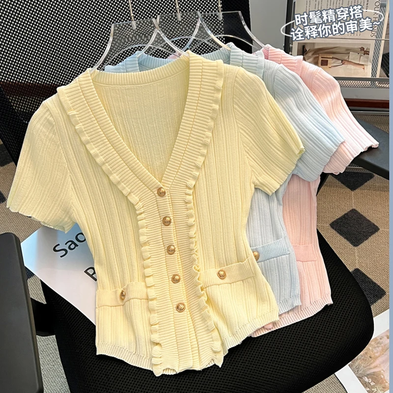 

Summer Women Elegant Knitted Ruffles Slim Tops 2025 Korea Ladies Fashion V-Neck Short-Sleeved Golden Button Casual Knitwear