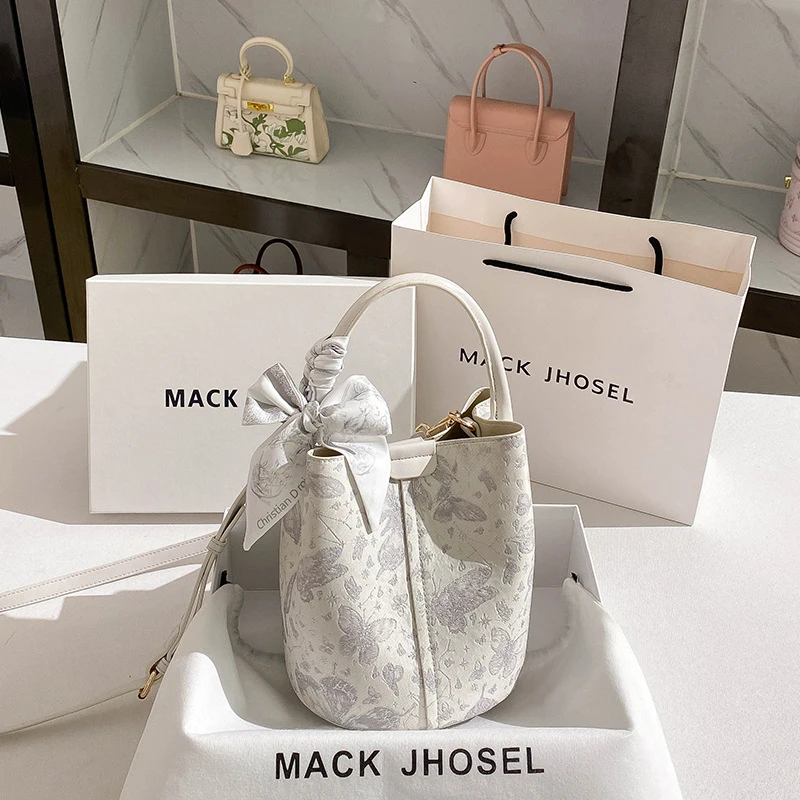 

New Chinese-style bowknot bucket bag, traditional style commuter basket bag for women