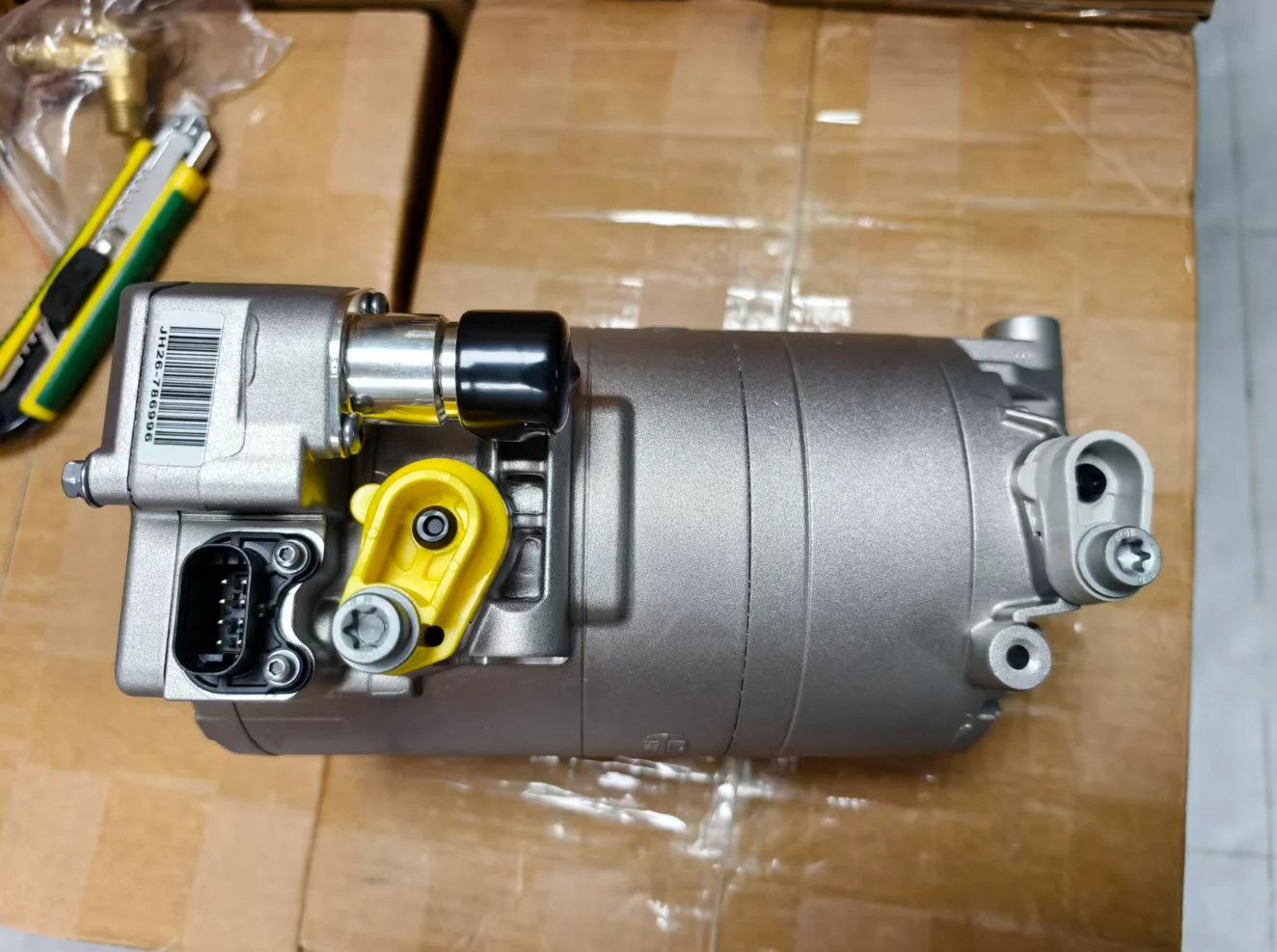 

ELECTRIC AC Compressor for BMW F30 G20 330E X3 G01 30EX G11 G12 740E F45 225XE 64529496106 64526998210 64529364872 64529364867