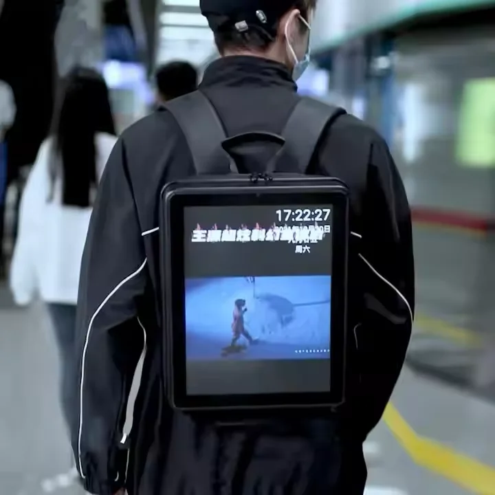 15.4 Inch Outdoor LCD Backpack Waterproof Walking Billboard Customizable Android Board Advertising Billboard