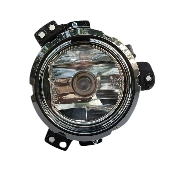 

Applicable to Liu Qi Chenglong M3H5H7 fog lamp bar lamp front fog lamp bumper headlamp small