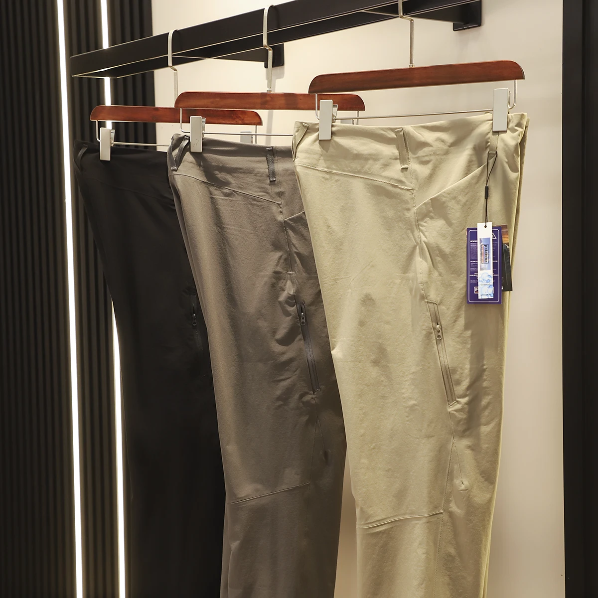 

High-End Men's Outdoor Waterproof Function Pants 3D Tailored Version Sl Taped V Series Casual Pants Faionable Urban S...