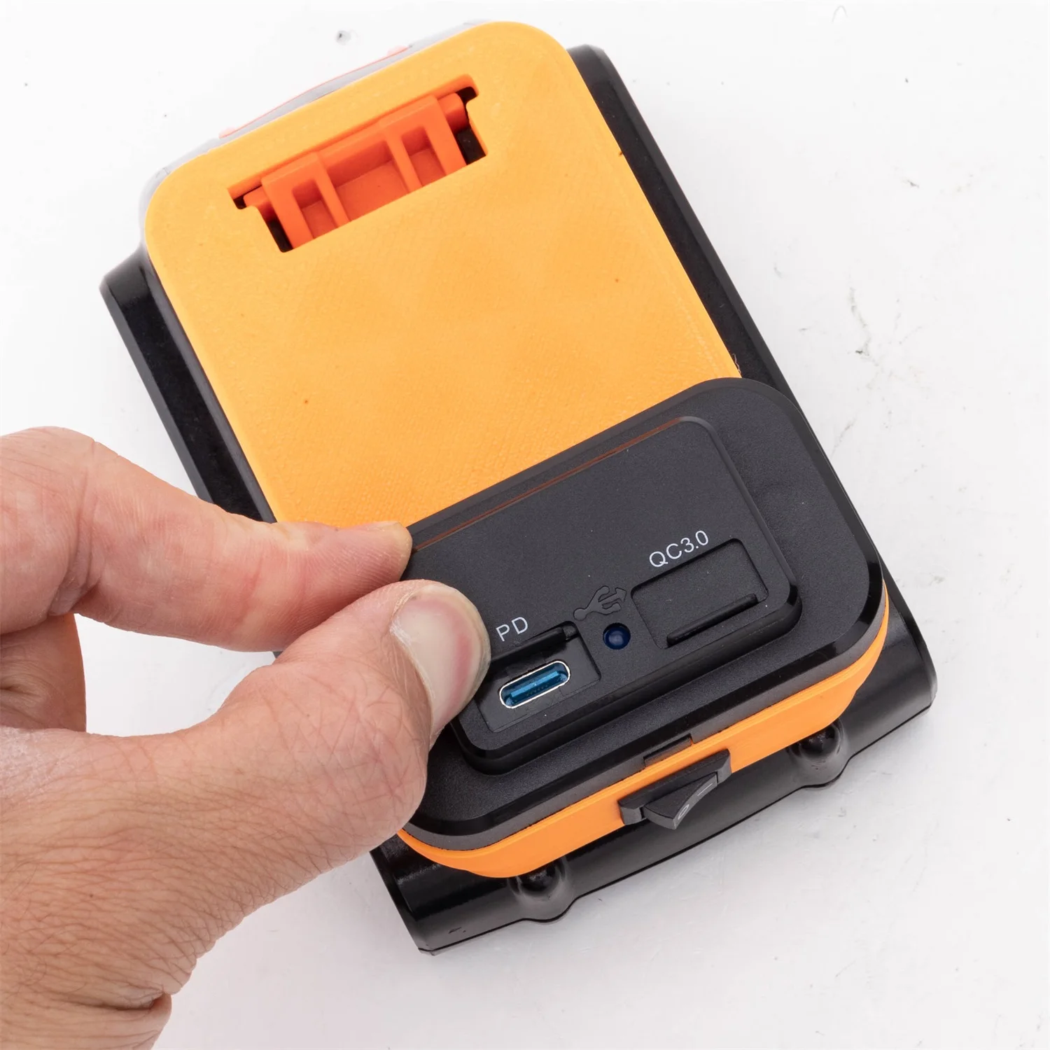 USB Power Adapter for BLACK&DECKER 20V Lithium Battery PD/QC3.0 Convert To 5-12V Cordless Portable Phone Fast Charger