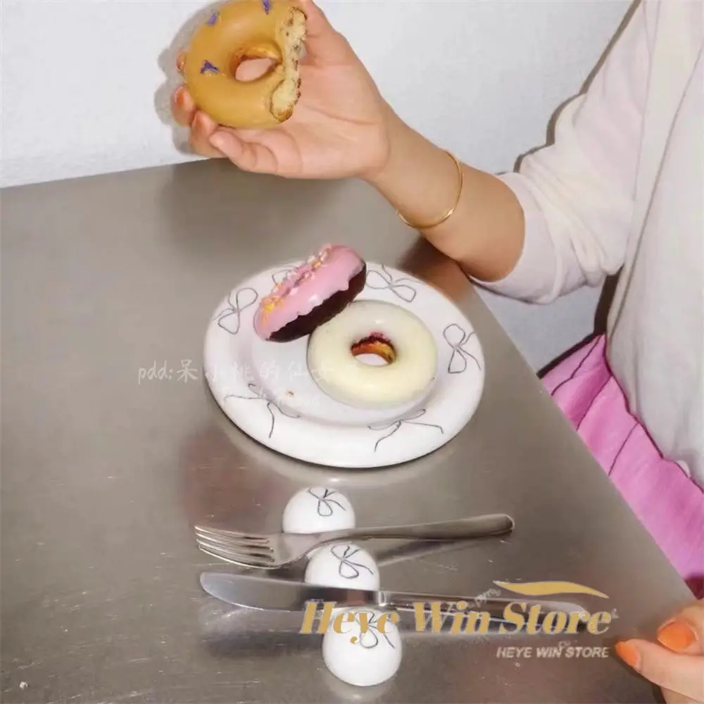 New Niche Cute Bow Ceramic Plate, Photo Internet Celebrity Cake Dessert Plate High Value Tableware