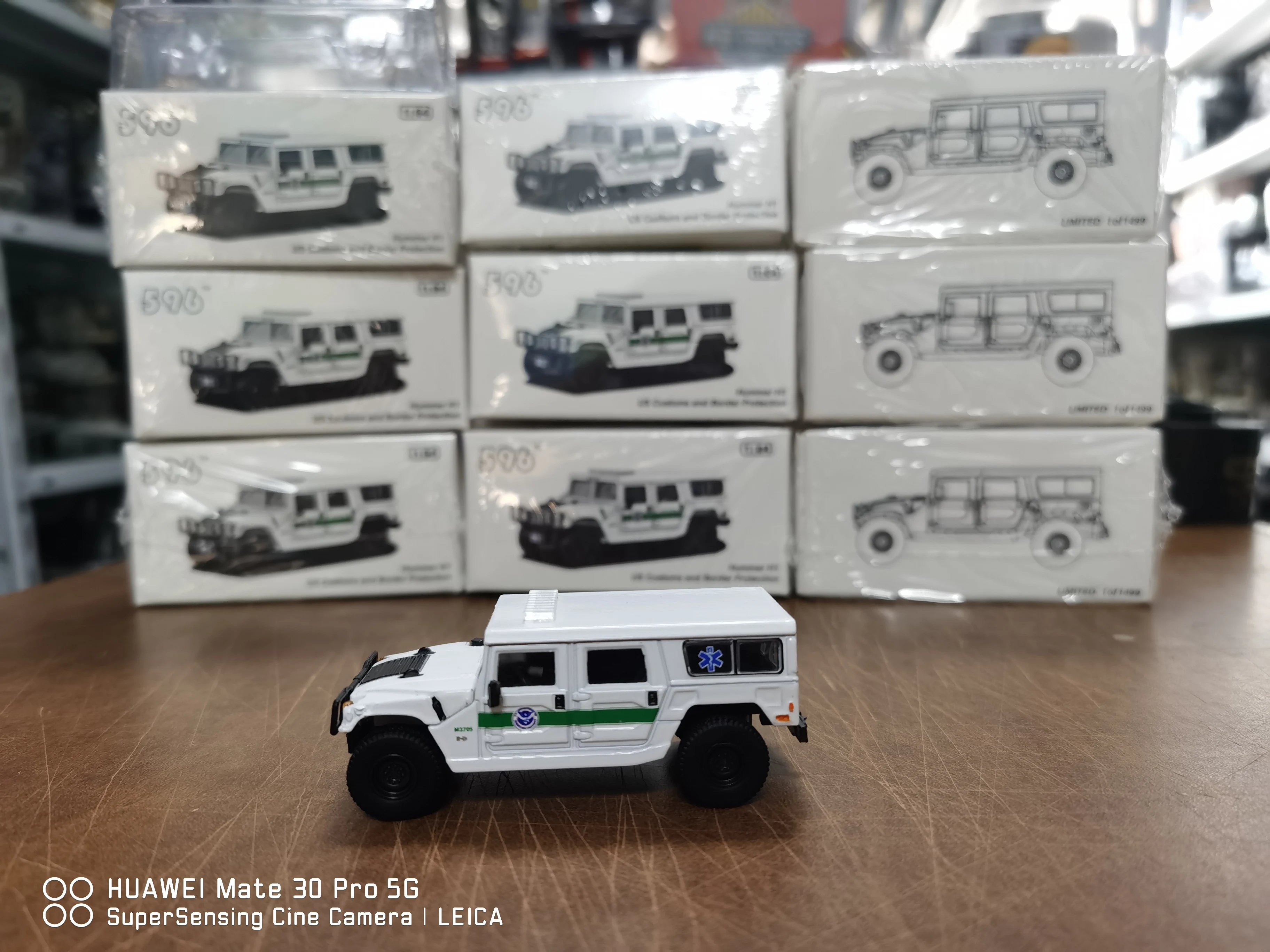 596 Model 1:64 Hummer H1 police car Collection die cast alloy car model decoration gift