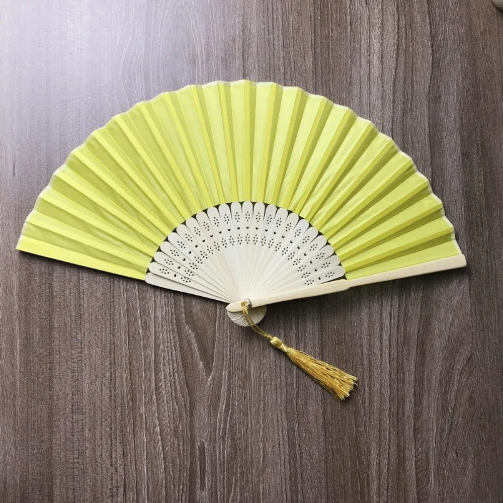 Chinese Style Folding Fan Wear Resist with Organza Bag Silk Hand Fan with Tassel Cooling Tool Bamboo Hand Fan Bridal Shower