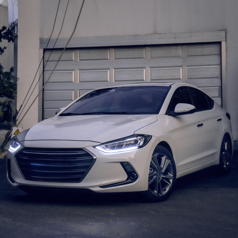 Suitable for 2016-2020 Hyundai Elantra headlight assembly modification to high-end version with LED daytime running lights and d