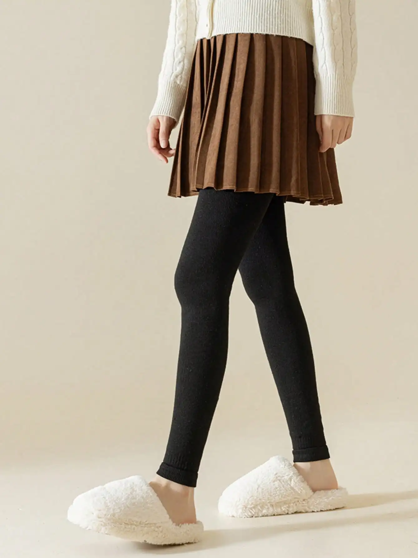 Winter Women's Leg Warmers Are Cold-Resistant, Over-The-Knee Long Leg Warmers with High Elasticity and Slimming Effect, Solid Color, Soft and Comfortable, Thickened for Autumn and Winter, Long Socks for Women, Home Leg Warmers, Sleep Leg Warmers