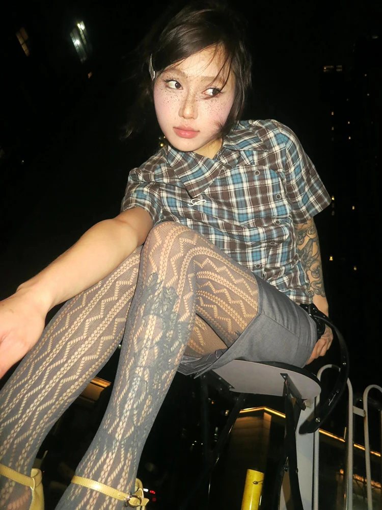 Letnie kobiety w stylu Vintage koreańska moda styl Preppy koszule w szkocką kratę bluzki z krótkim rękawem krótki Top 2000s estetyczny uroczy rdzeń