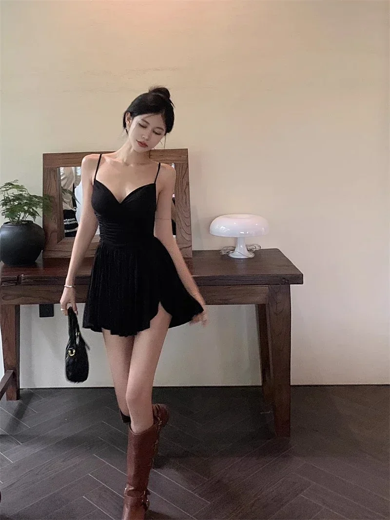 Beautiful Backless Dresses Women Sexy Slim Party Hot Girls V-neck Halter Mini Camis Sundress Pleated Korean Style Fashion Sweet