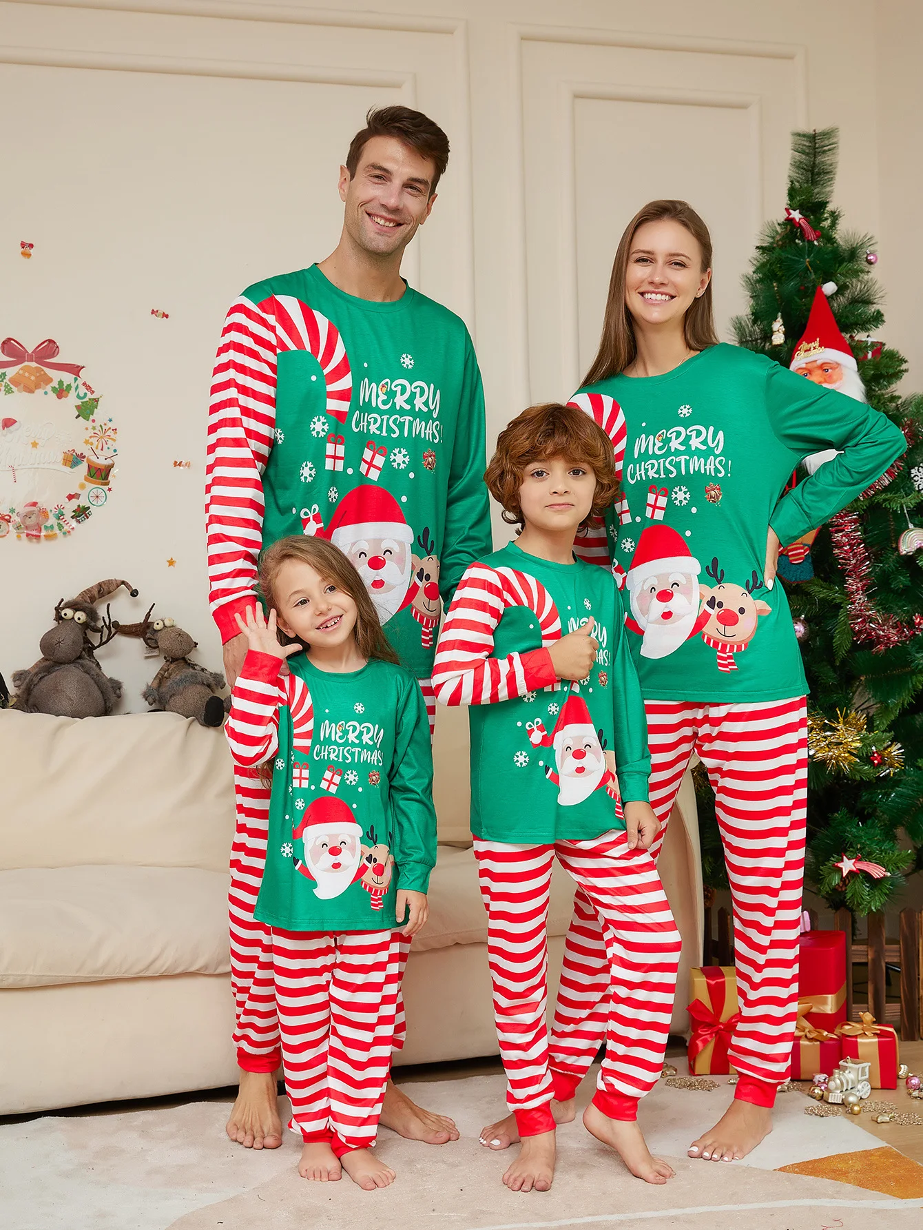 2024 Warm Christmas Family Pajamas Xmas Old Man Moose Cartoon Letters Printed Family Matching Outfits Holiday Baby Clothes