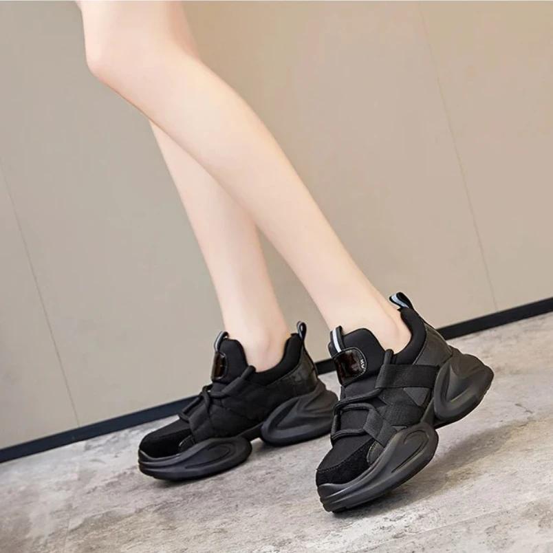 

2025 Dad Shoes, массивные кроссовки, повседневная вулканизированная обувь, женские кроссовки на высокой платформе, женские черно-белые кроссовки на шнуровке
