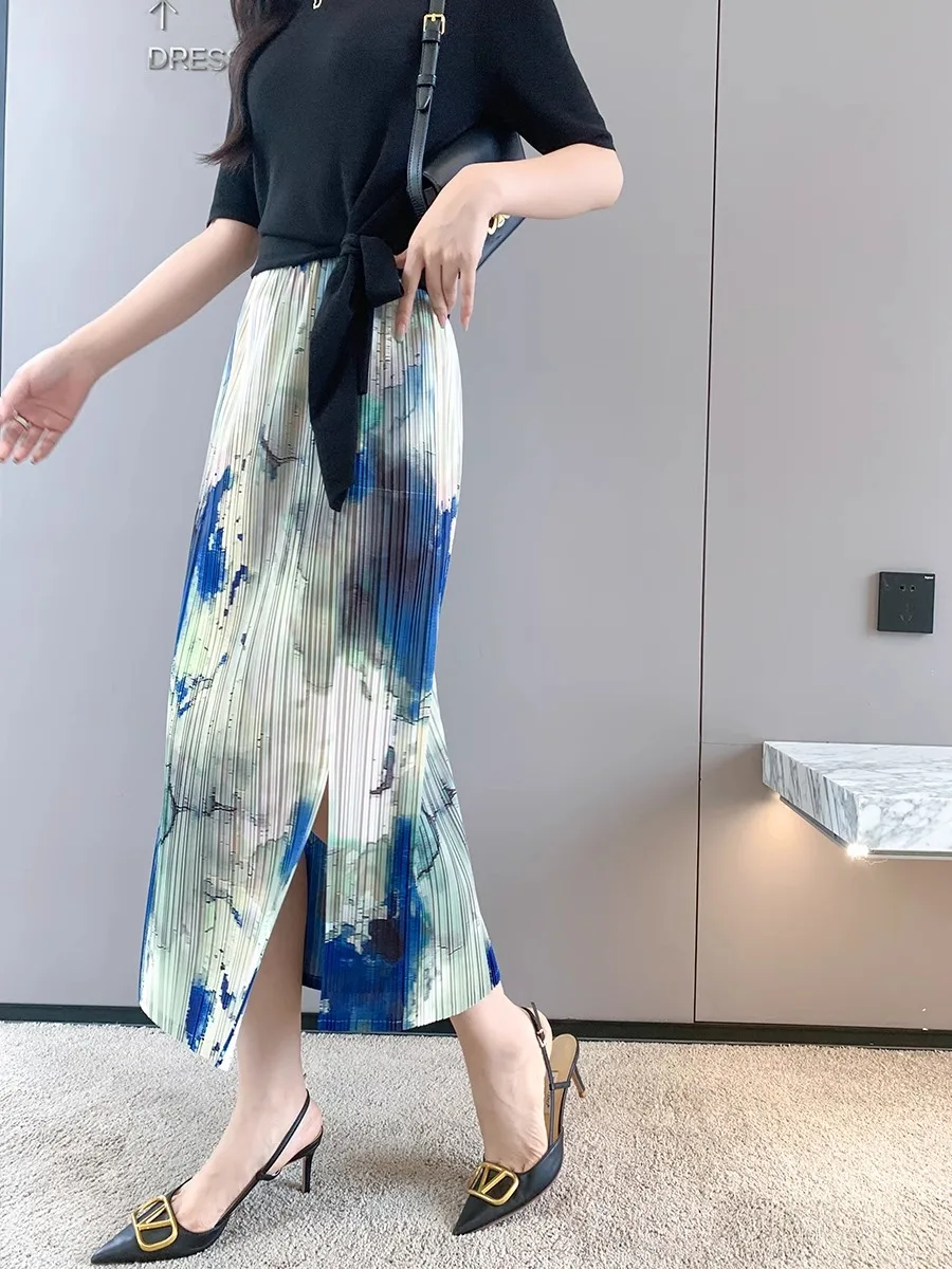 Pleated Floral Print Midi Skirt: Colorfast, Slimming and High-Waisted with Great Stretch, Perfect for Travel and Vacation