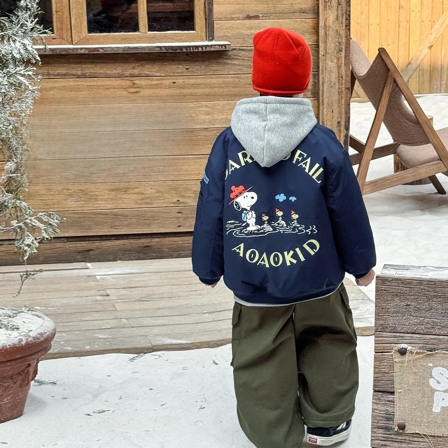 

Зимняя мода для мальчиков 2025 года, детский бейсбольный трикотаж с героями мультфильмов, утолщенный детский хлопковый трикотаж