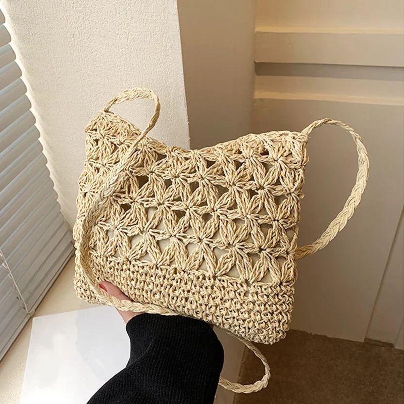 Hollow Women Messenger Bags Tassel Woven Shoulder Crossbody Bag Casual Beach Straw Bag for Women Bolsa Feminina Macrame Purse