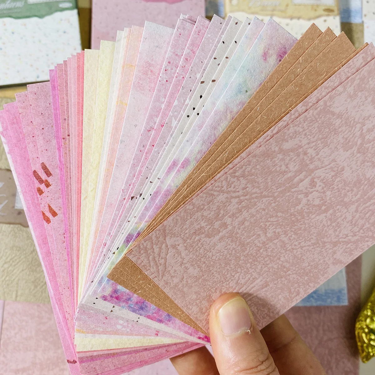 Journamm 50sheets Vintage Scrapbook Paper Non-Stick Retro Decorative Paper DIY Scrapbooking Card Making Journals Albums Collage