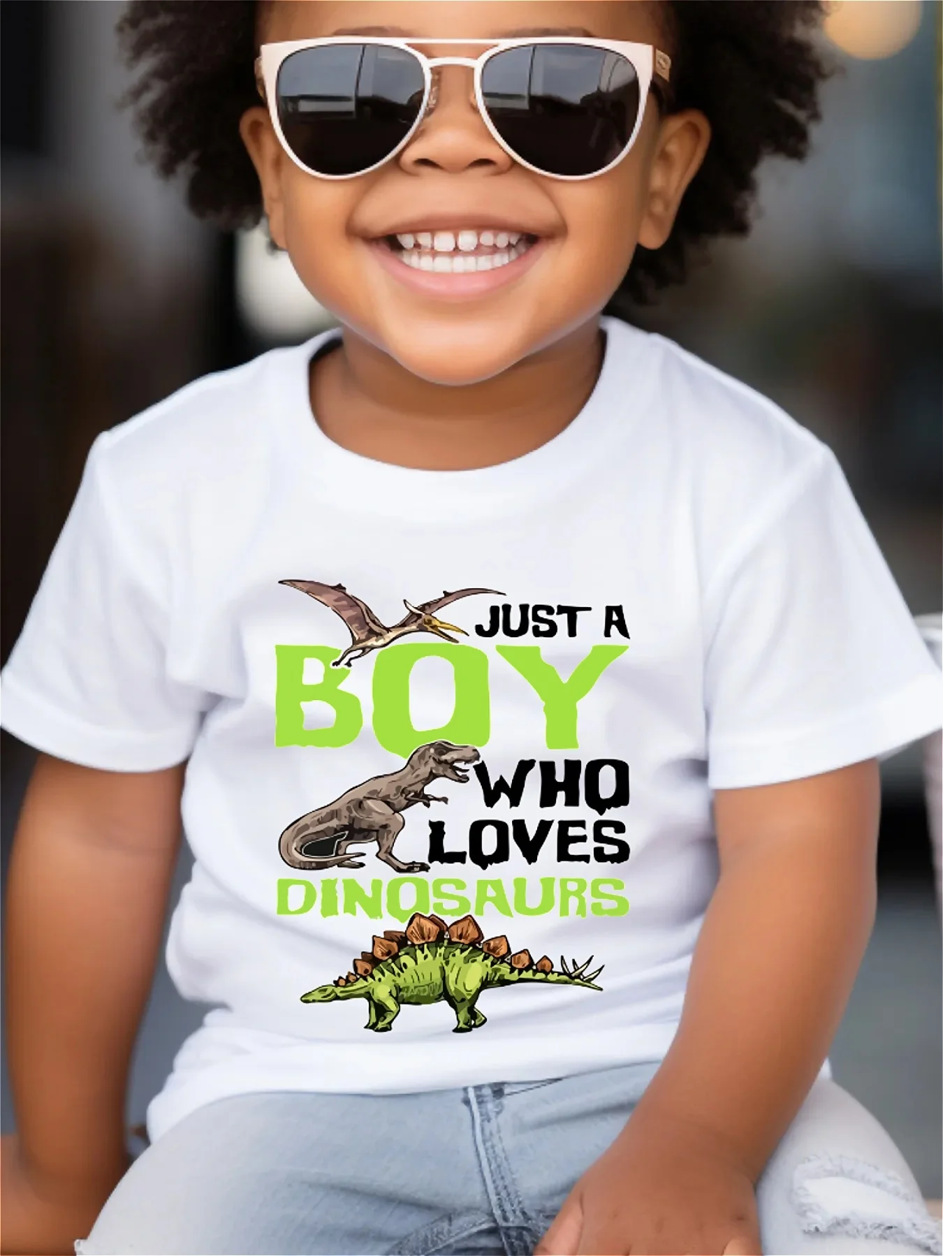 

Модная детская футболка «Просто мальчик, который любит динозавров», детская милая футболка с короткими рукавами и буквенным принтом «Динозавр», повседневный топ