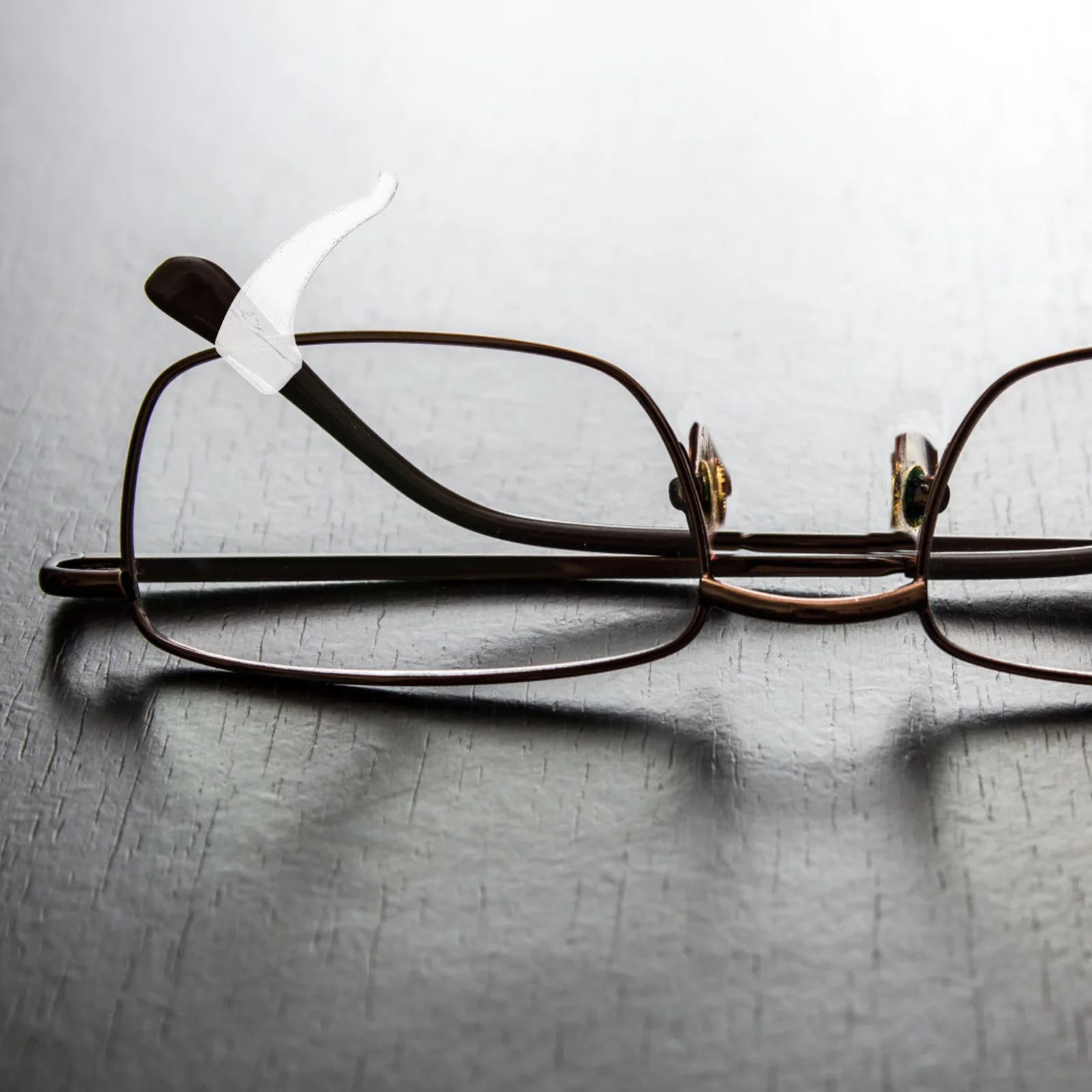 ที่เกี่ยวหูแว่นตาซิลิโคน 50 คู่ แบบใส กันลื่น นุ่ม สวมใส่สบายตลอดวัน เหมาะสำหรับใส่ทำงานหรือกิจกรรมกลางแจ้ง