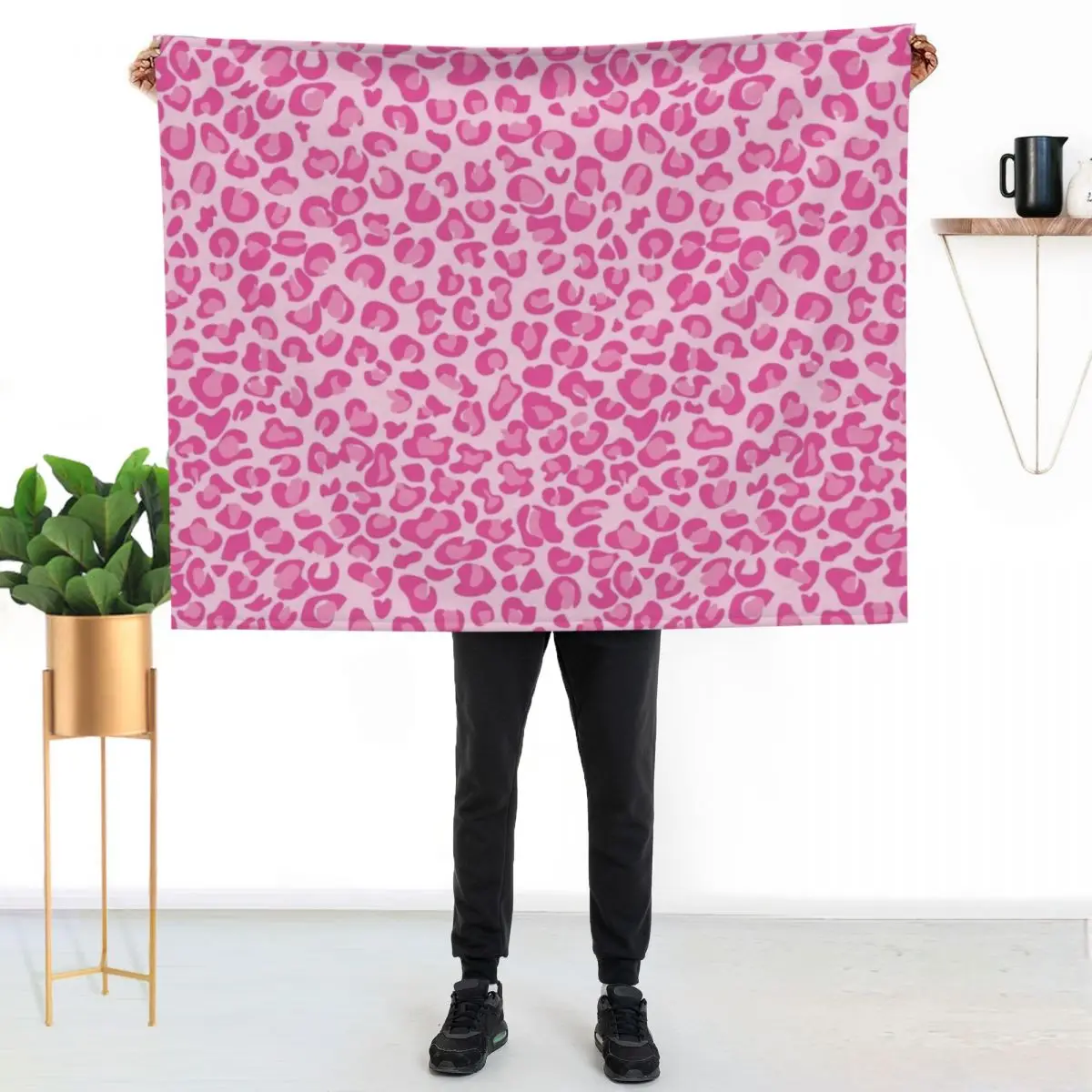 

Pink Leopard Print Throw Blanket Men's Soft Warm Throw Blanket for Couch