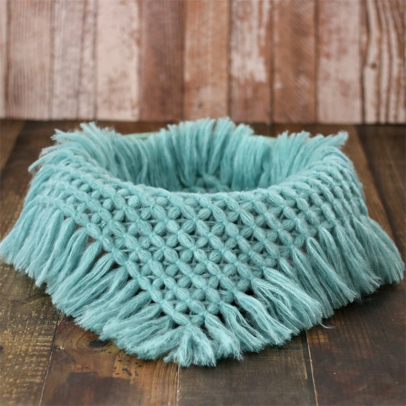 Newborn Baby Photography Blanket Basket Filler Mohair Knitted Mat 50cm Square Rug Photo Props Cushion Tassels Decoration Blanket