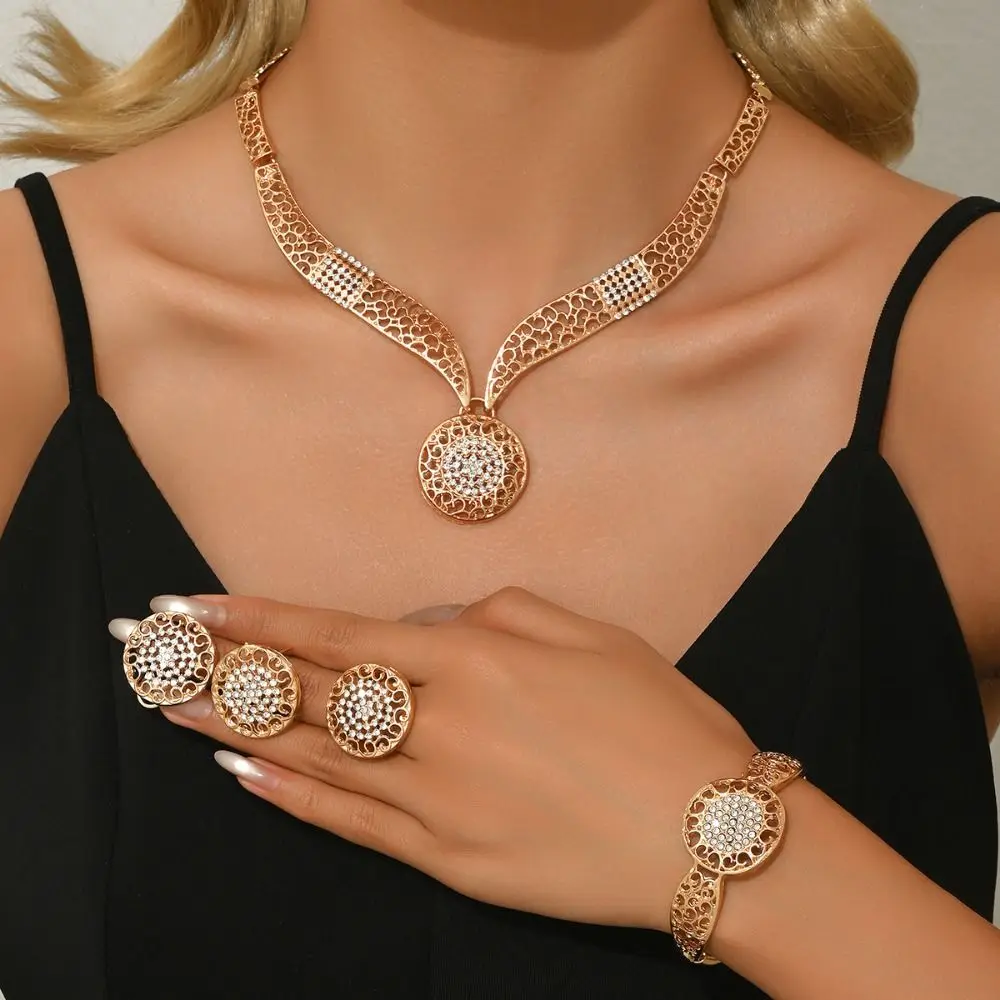 

Retro Jewelry Sets Hollow Design Golden Necklaces Bracelets Ring Sets Shiny High Quality Women Necklace Set Anniversary Party