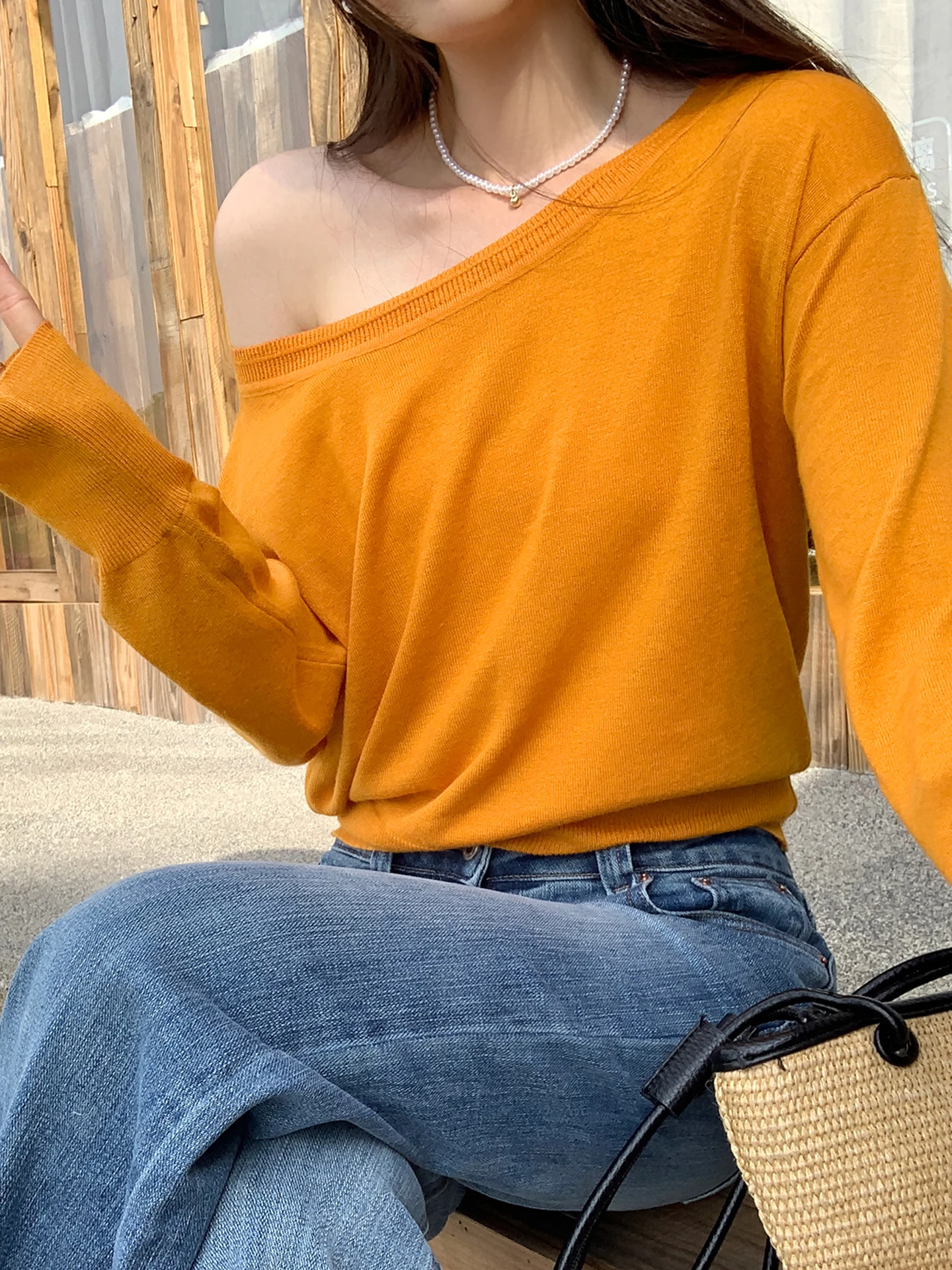 

Шикарное шерстяное вязаное длинное платье с асимметричным вырезом на одно плечо, свободного кроя, повседневное, из мягкой ткани, для ношения под одеждой.