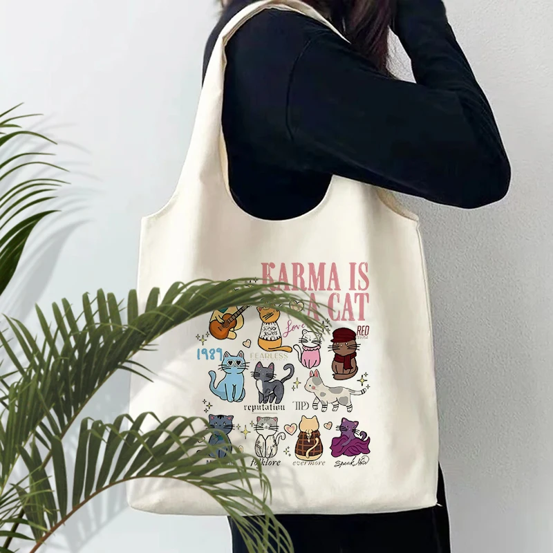 

Swifitie Karma Is A Cat узор, иллюстрация для девочек, сумка для книг, дорожная холщовая сумка в стиле Харадзюку, подарки для друзей, которые любят животных