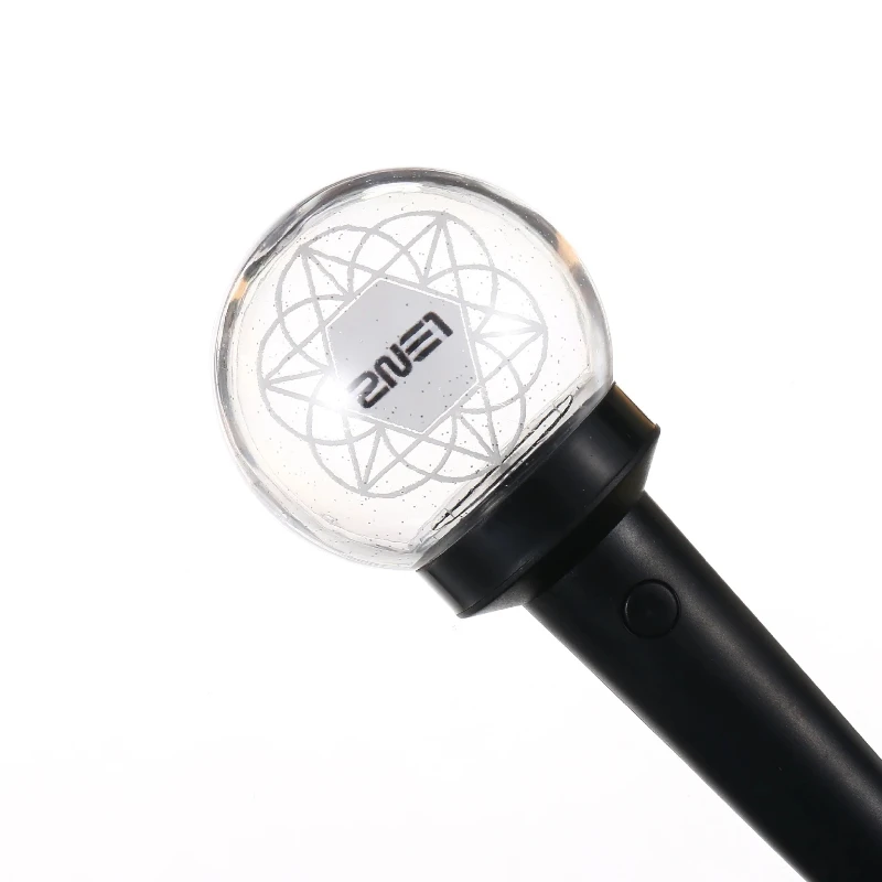 Kpop 2ne1 Mini Lightstick Key Ring Glow Stick Keychains لمحبي 2ne1 Lightstick Gift