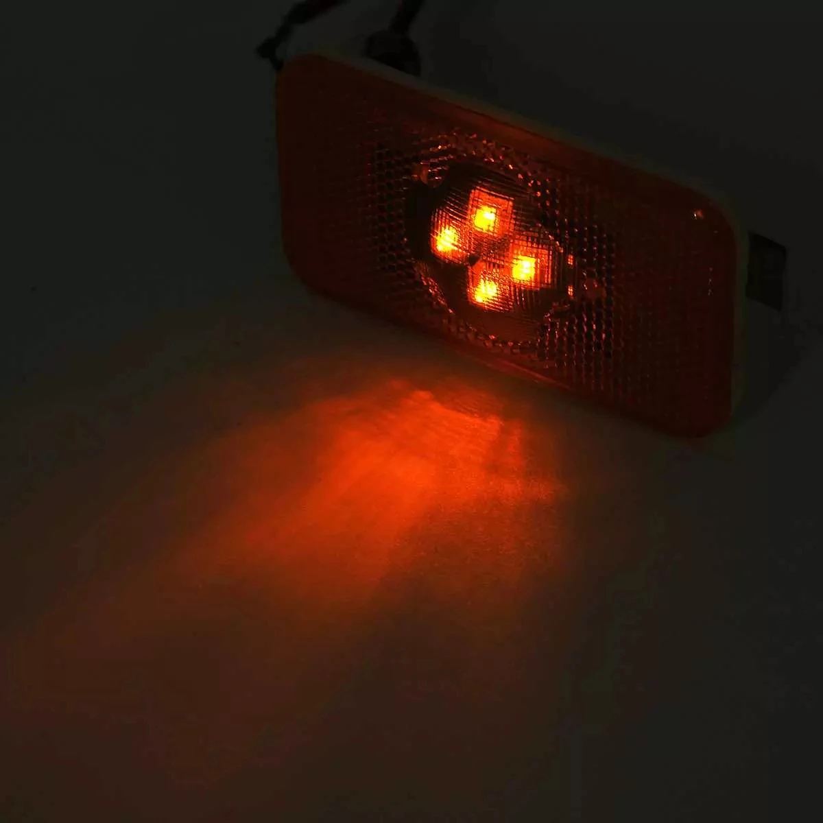 ไฟ LED แสดงสถานะด้านข้างสำหรับรถบรรทุก Volvo FFM/FH 24V ไฟสีเหลืองไฟ LED 4ดวงสำหรับรถบรรทุก Volvo