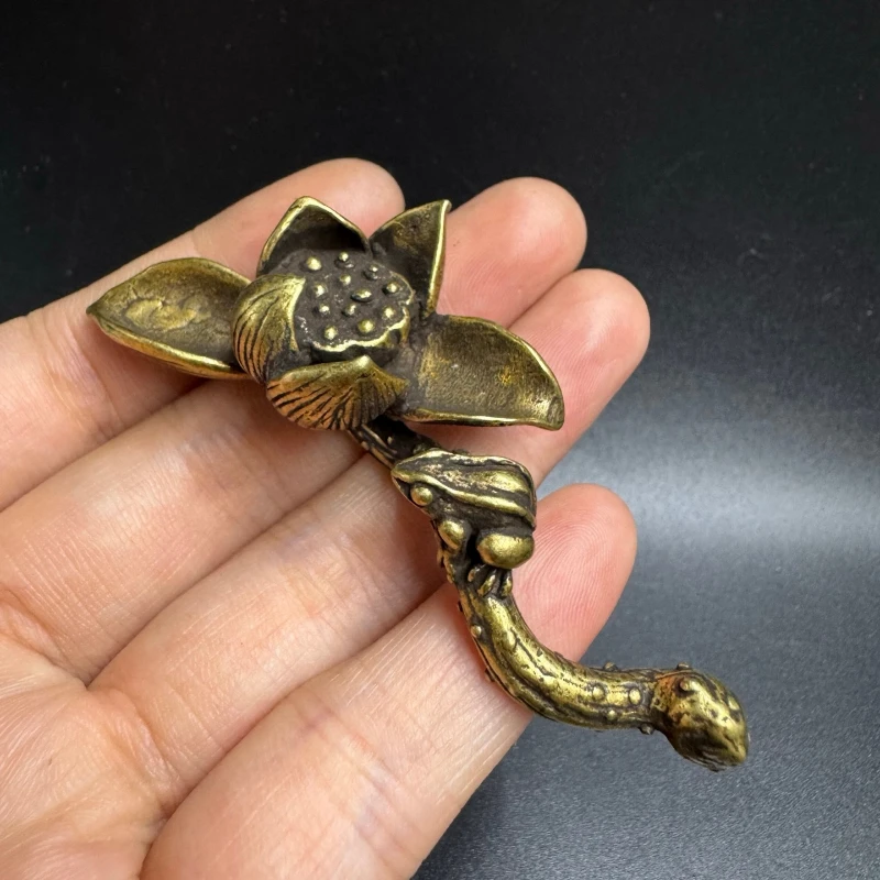 

Little Fairy/ Retro Brass Lotus Leaf Frog Desktop Ornament Metal Animal Mini Sculpture Tea Pet Living Room Home Decoration Gift