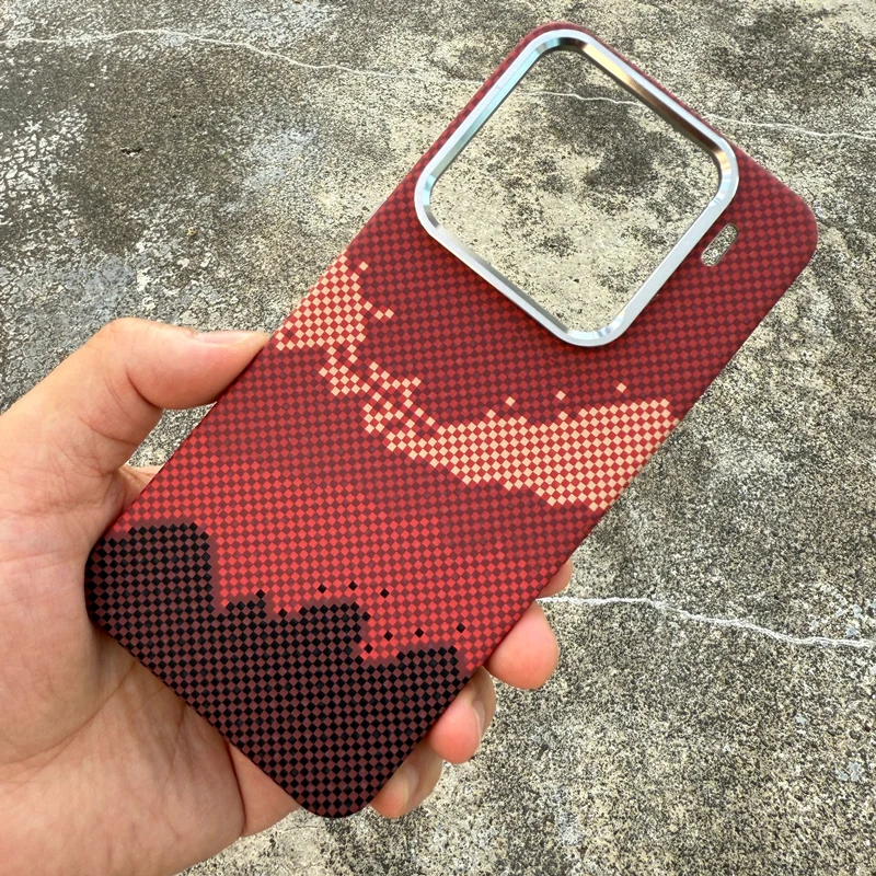 Ultracienkie etui magnetyczne z teksturą włókna węglowego do Xiaomi Mi 15 Ultra Mi 15 Pro 14, twarda obudowa z obsługą magnetycznego ładowania bezprzewodowego. — zdjęcie produktu 4