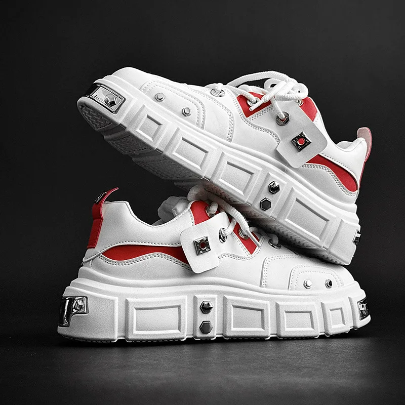 

Новые мужские повседневные туфли для скейтборда в стиле панк, мужские уличные туфли на платформе с заклепками на толстой платформе, кроссовки, мужская обувь для хлеба