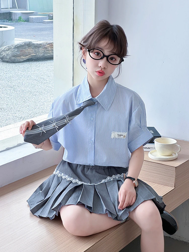 

Girls' College Style Summer Outfit2026New children's summer outfit: short-sleeved shirt and pleated skirt two-piece set for girl