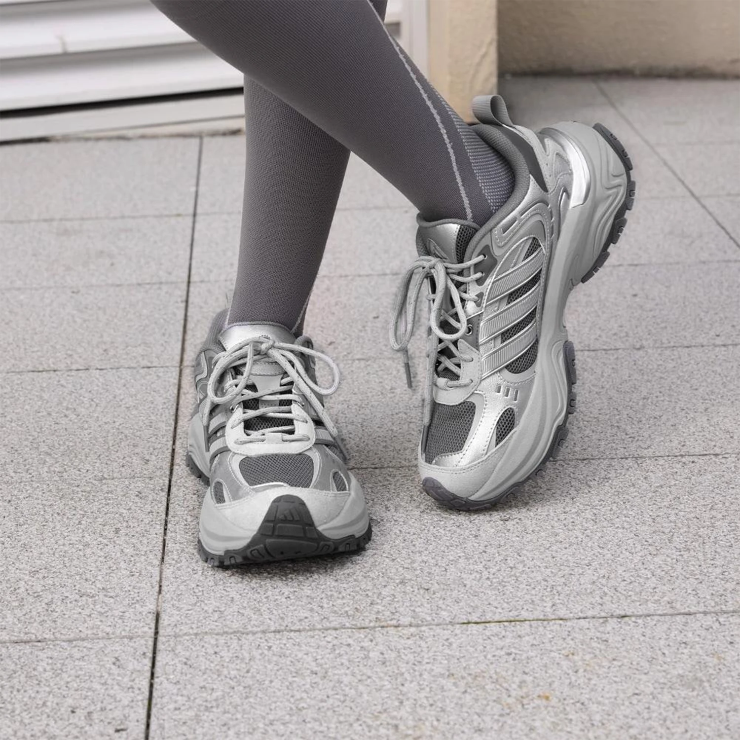 

Adidas оригинальные модные кроссовки унисекс SHADOW FEVER KK3778