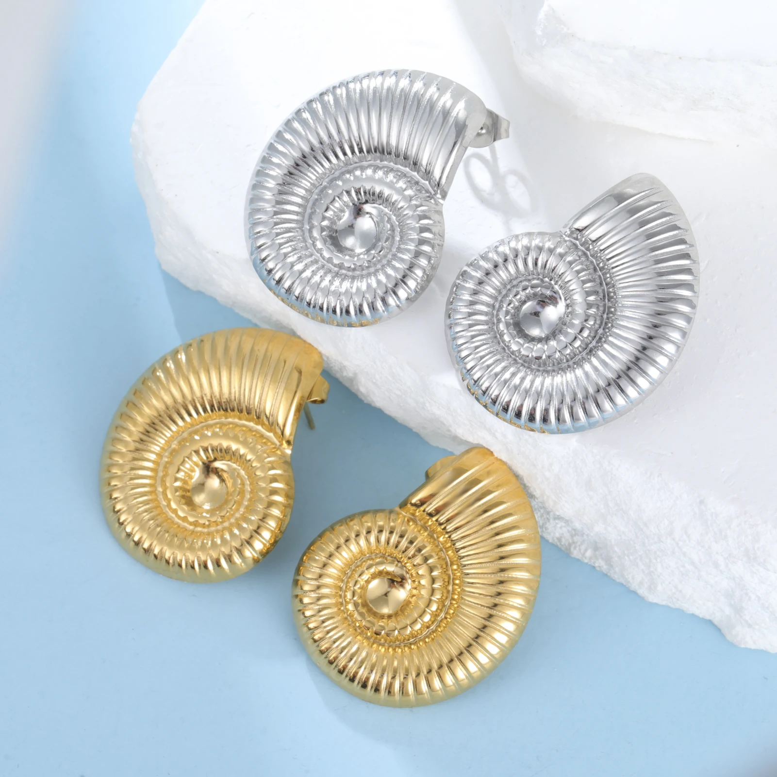 Fashionable Ocean Conch Earrings Conch Spiral Snail Earrings Stainless Steel Bohemian Earrings Beach Jewelry Party Gifts