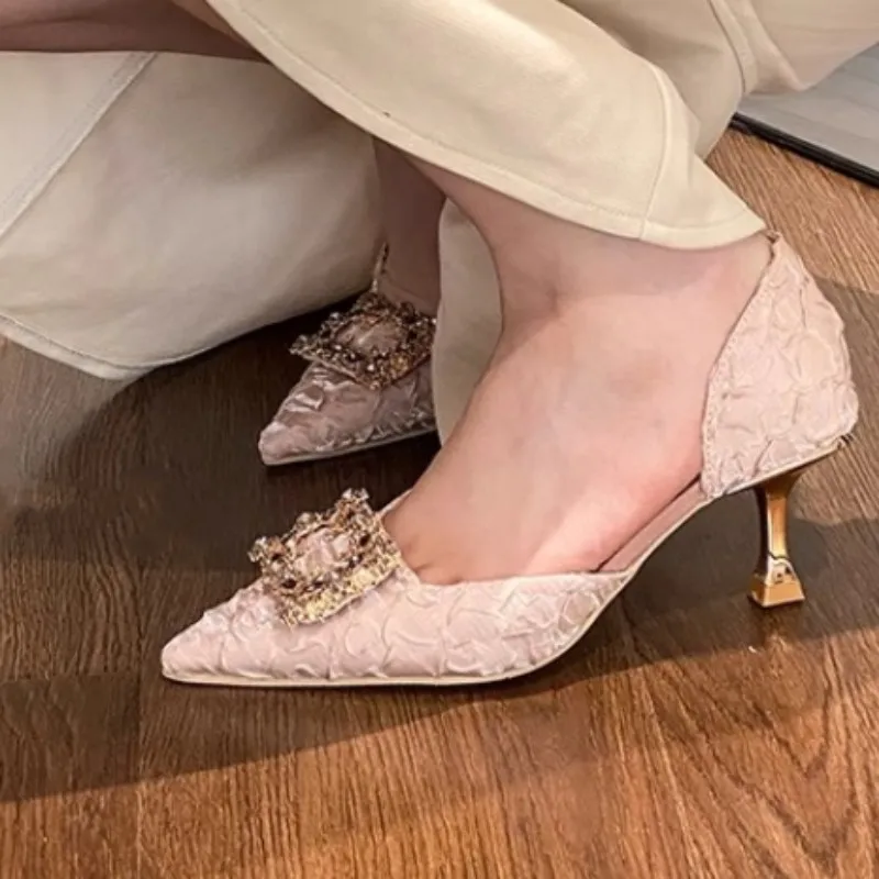 

Новинка 2025, трендовая женская обувь на высоком каблуке с острым носком, модная женская обувь на шпильке, сандалии на мелком высоком каблуке, дизайнерские женские туфли на каблуке