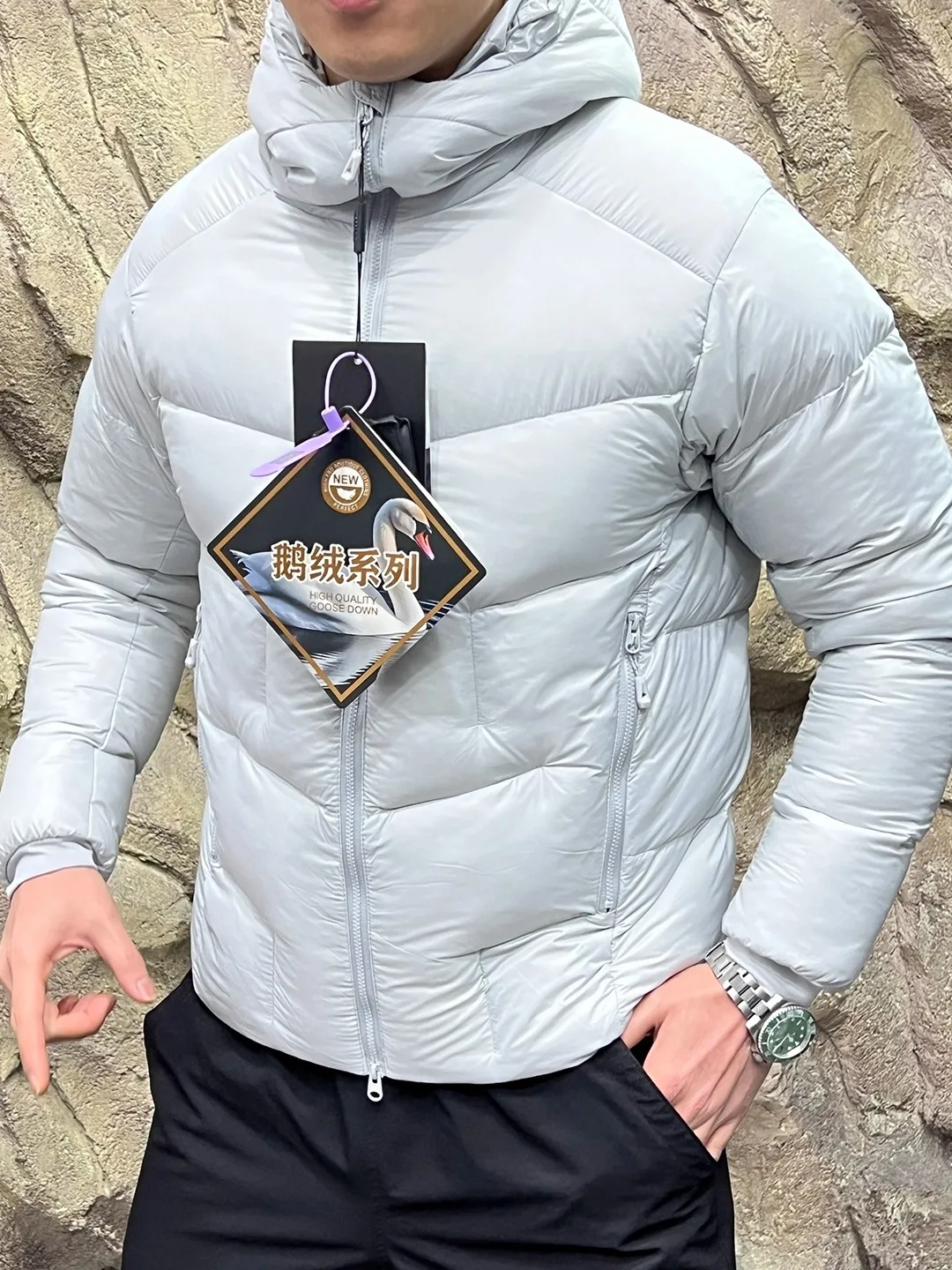 

Warmth-Resistant 30 Deees! 800 Fill Power! 90% Selected Goose Down! Outdoor Waterproof Warm down Jaet for Autumn And Wint...