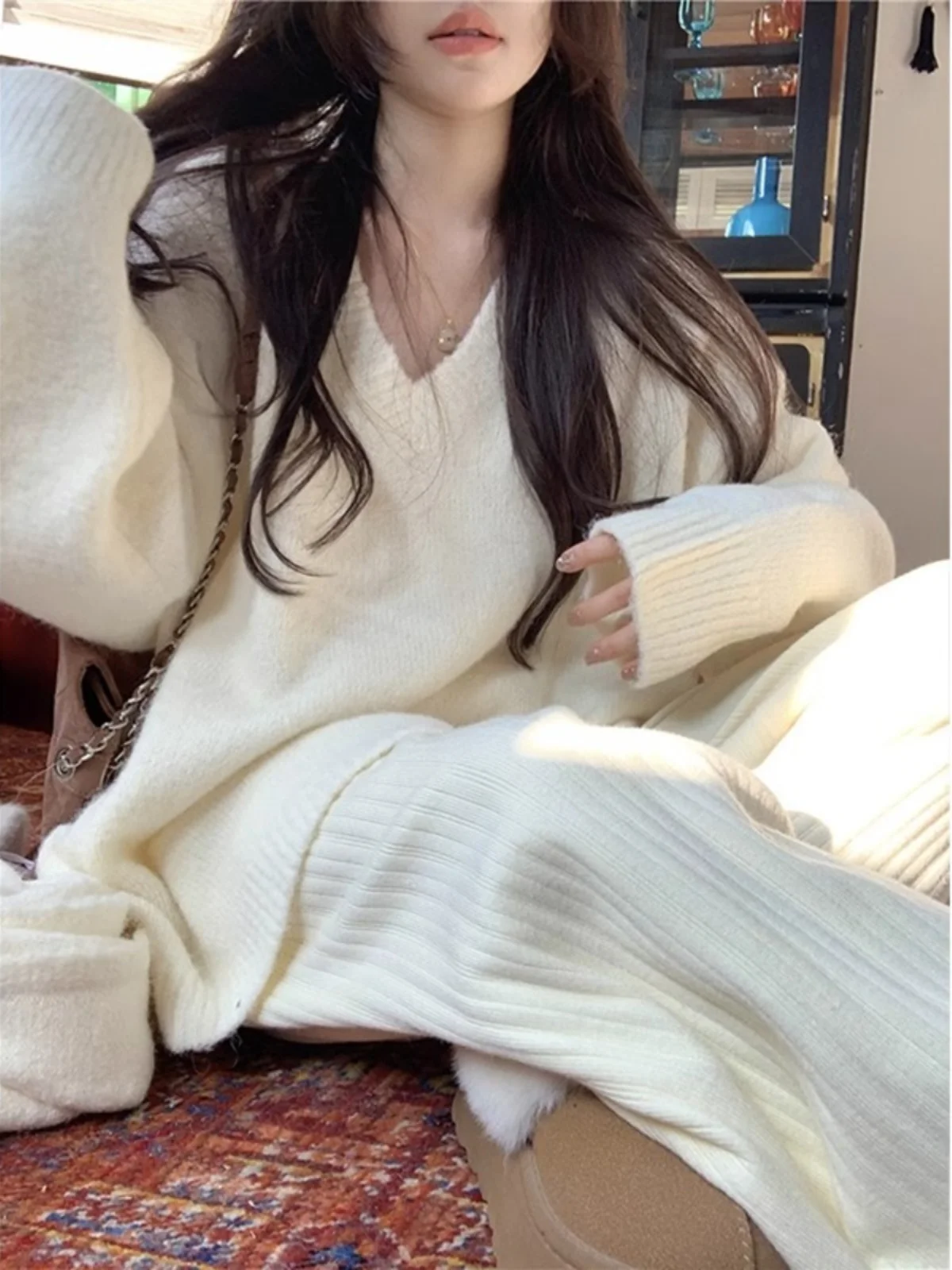 Jersey holgado con escote en V para mujer, suéter blanco, Top de punto cómodo, adelgazante, Faion coreano, Otoño Invierno, recién llegado