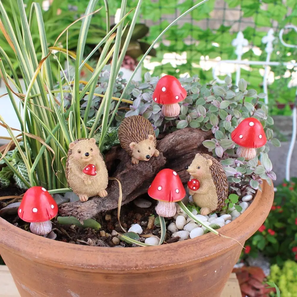 

7pcs Creative Resin Hedgehog Mushroom Statue Cute Waterproof Animal Sculpture Cartoon Simulation Garden Miniatures Figurine Home