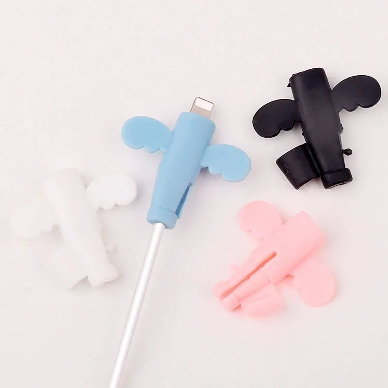 2 STUKS Cartoon Angel Kabelbeschermer Voor iPhone Type C Telefoon Kabel Organizer Koreaanse Stijl Anti-Break Datalijn snoer Kabelhaspel