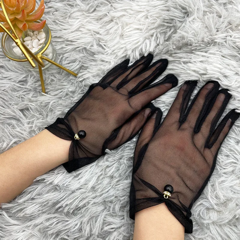 Women Gloves Fashion Simple Elegant Summer Sunscreen Short Style White Marry Gloves Female Photography Evening Party SL107