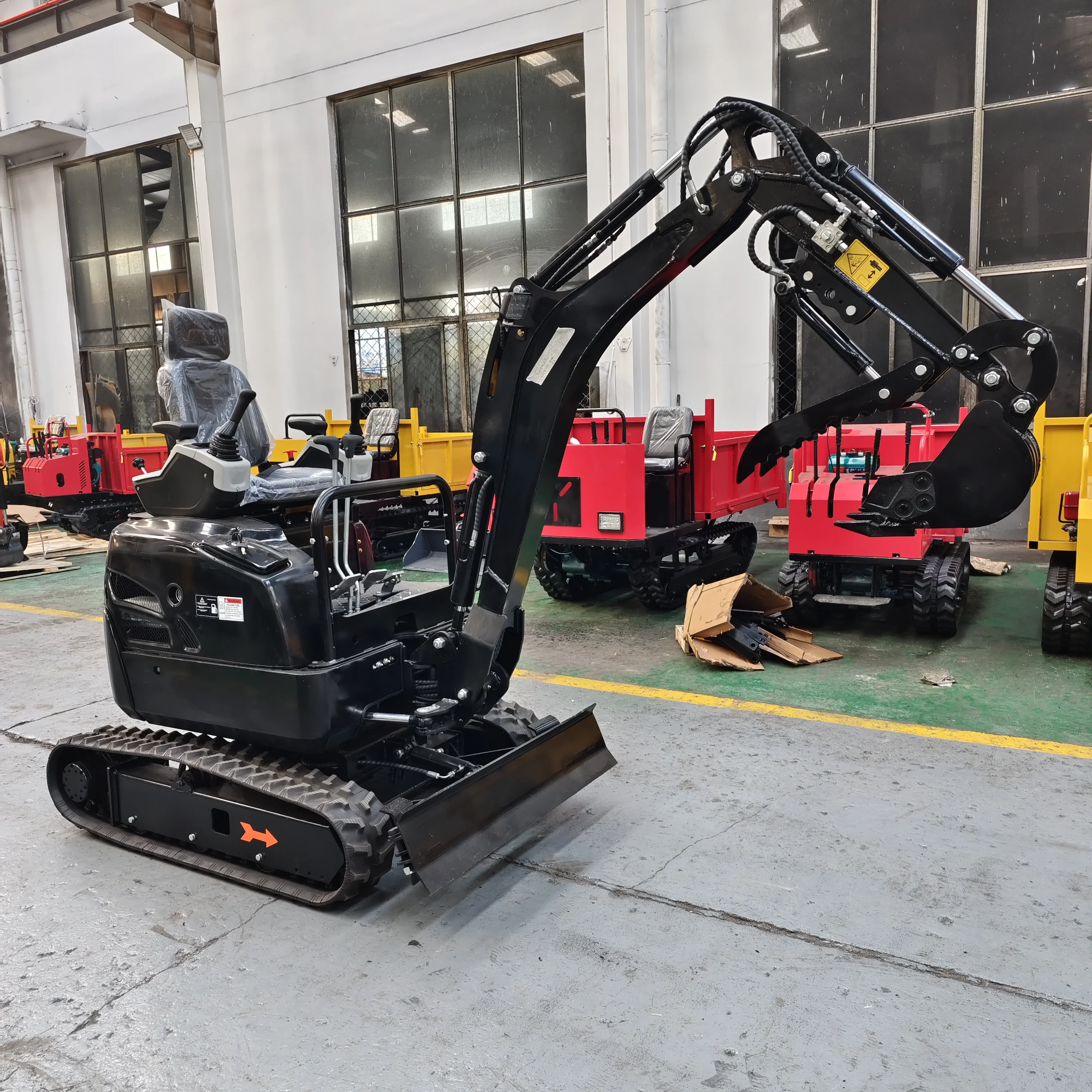 Fast Delivery 2 Ton Customized Multi Functional Mini Excavator Ce Epa Euro 5 Mini Excavator 1.8 Ton With Cab Diesel Engine