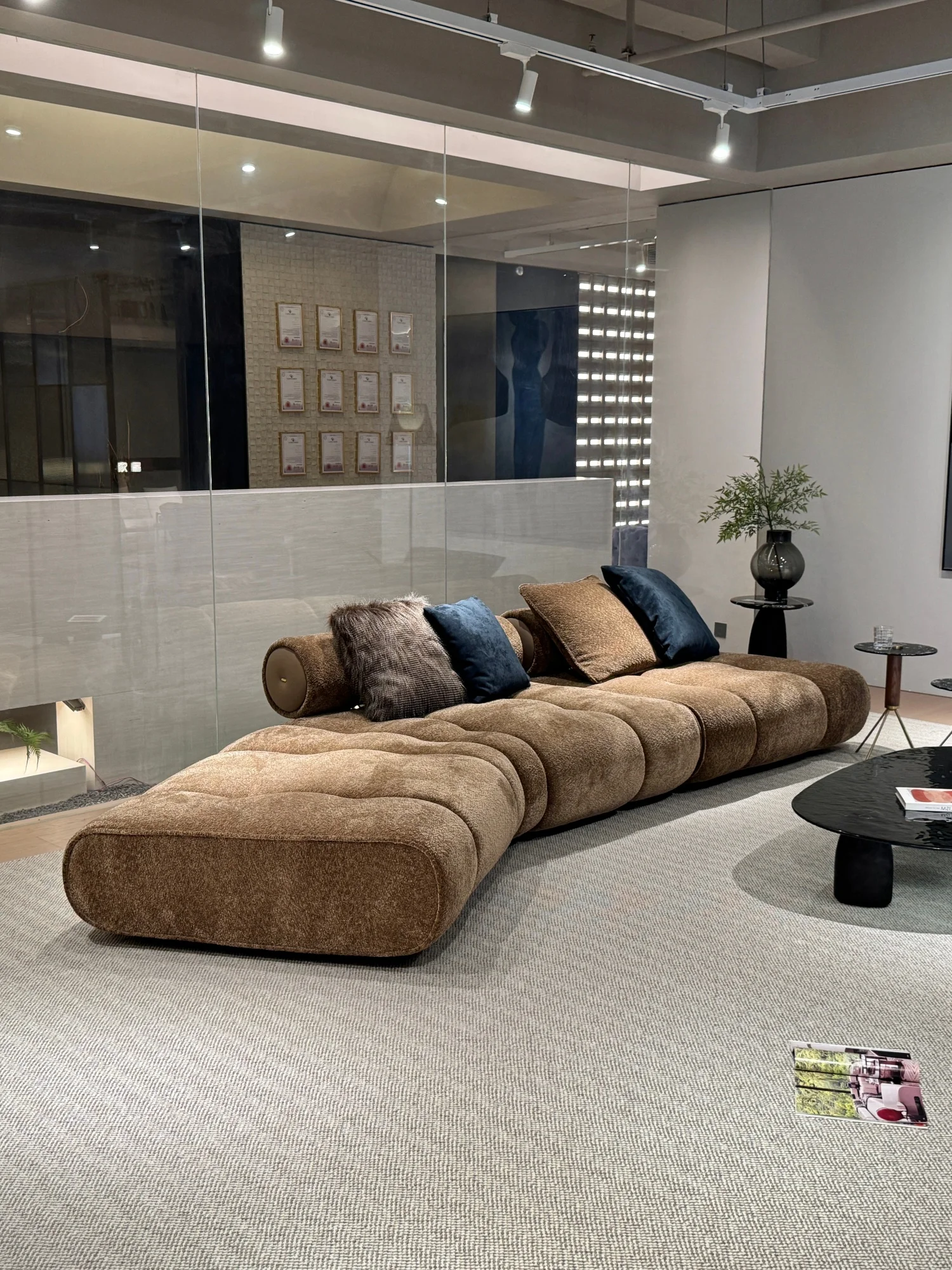 Cocoa Brown Boucle Modular Sofa 4 Seater Puffy Chunky Modules Bolster Armrest Floor Style Deep Seat For Living Room Villa Home