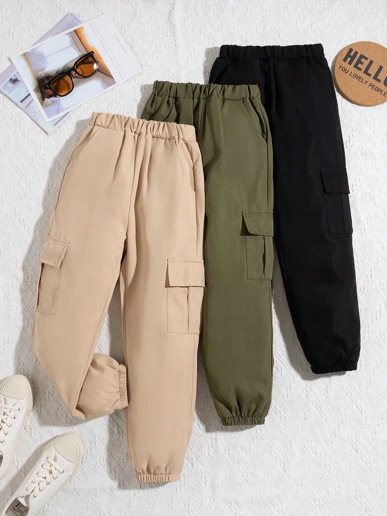 

3-Pack Girls Cargo Pants with Flap Pockets, Elastic Waist, Jogger Style for Autumn Winter