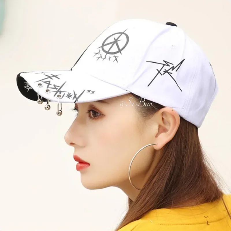 Baseball Cap Young Men and Women Spring Summer Sun Hat Cap and White Color Hip Hop Matching Pentagram Graffiti Baseball Caps