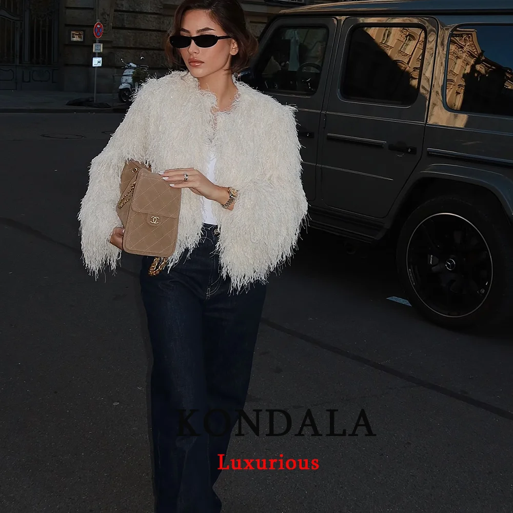 سترات نسائية مثيرة أنيقة بشراشيب بيضاء من KONDALA معاطف قصيرة بأكمام طويلة ورقبة دائرية موضة خريف 2025 ملابس خروج نسائية للحفلات