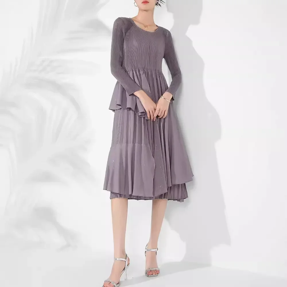 

Miyake Pleated Early Autumn High-end Dress, Feminine Commuter Round Neck, Long Sleeves and Waist, Elegant Mid-length Cake Skirt