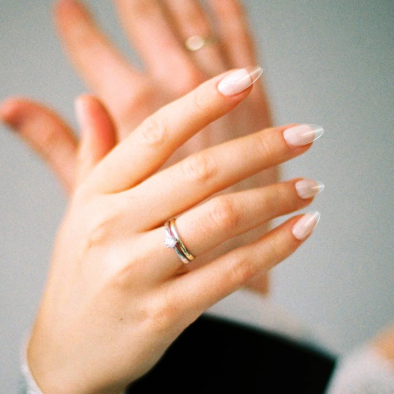 

240Pcs Seamless Nail Patches Transparent Detachable Reusable Fake Nails for DIY Manicure Nail Art Accessories Fake Nails