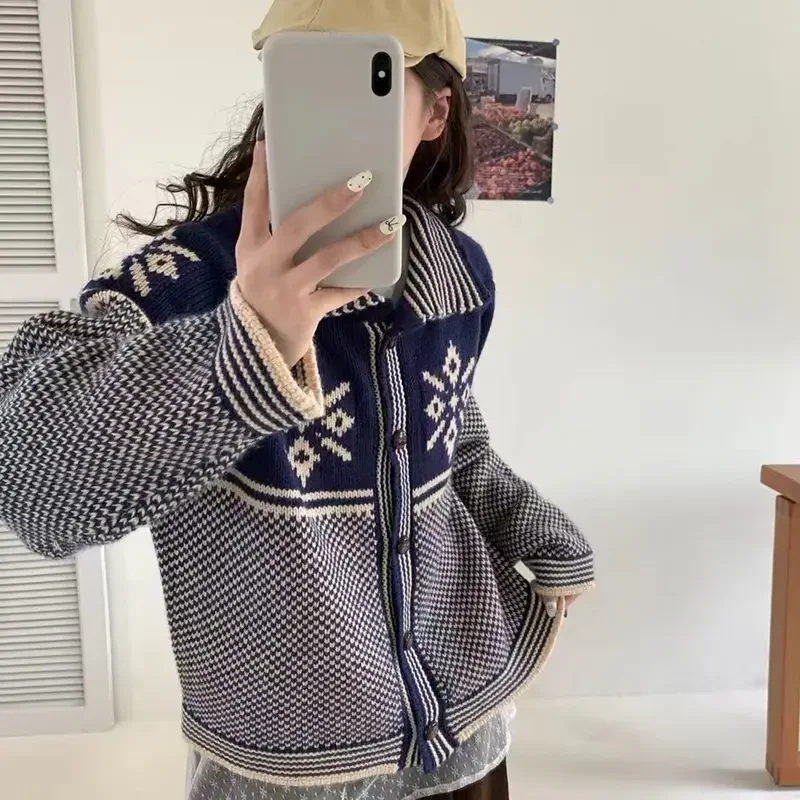 

Loose Warm Retro Casual Sweater Jumper 2025 Autumn and Winter Fashion New Women's Elegant Printed Knitted Cardigan Cashmere